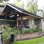 Phutarntree Resort