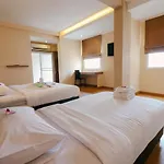 Tripletreesvillage