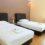 Tripletreesvillage