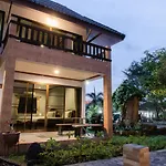 Baanrimnam Resort Trat