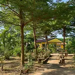 Country Lake Nature Lodge