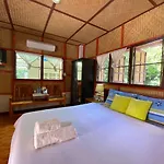 Yayee Homestay
