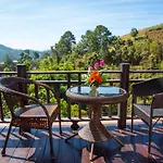 Phu Mork Dao Resort