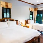 Baanrimnam Resort Trat