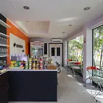 @ Border Hotel, Aranyaprateth