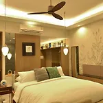 Tungtong Beach Villas