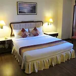 Lee Gardens Hotel