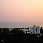 Sea View Apartment Rimhad Condominium Pattaya