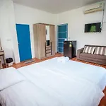 Hip Home At Hod