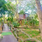Alongkorn Farm And Resort
