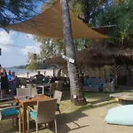 Thai House Beach Resort