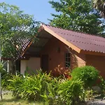 Thai House Beach Resort