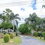 Khum Suk Resort
