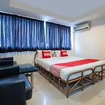 Oyo 835 Koh Chang Luxury Hotel