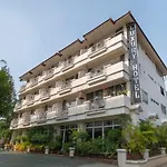 Oyo 835 Koh Chang Luxury Hotel