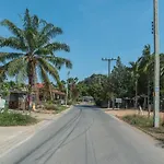 Oyo 809 Golden Palm Resort