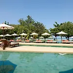 Pp Charlie Beach Resort