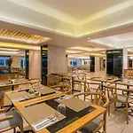 Rattanachol Hotel