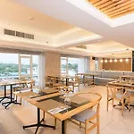 Rattanachol Hotel