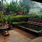 Howie\'S Homestay