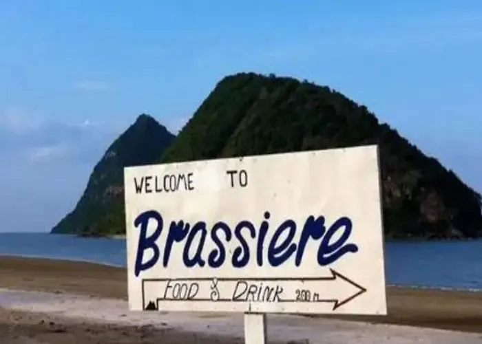 Brassiere Beach Resort