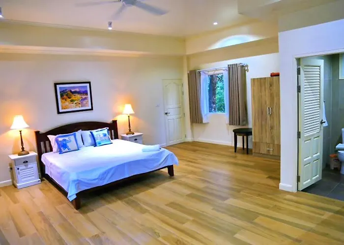 Koh Chang 6 Bedroom Villa With Private Pool And Garden