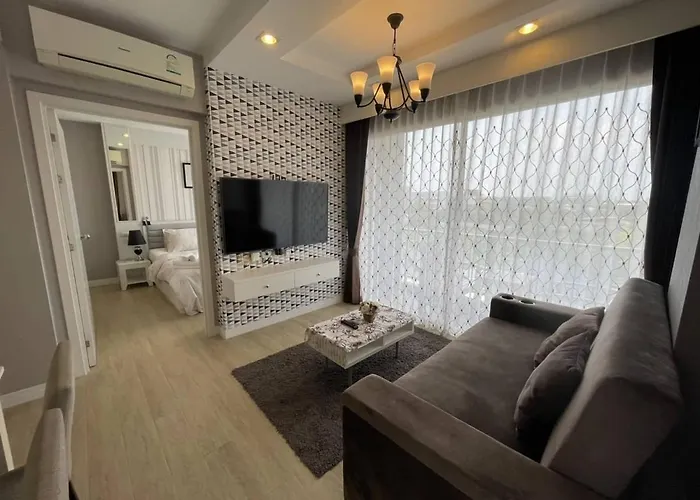 Execlusive Seaview 1 Bedroom Suite With Toproof Pool At The Patio Bangsaen