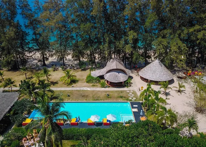 Long Beach Chalet - Sha Extra Plus