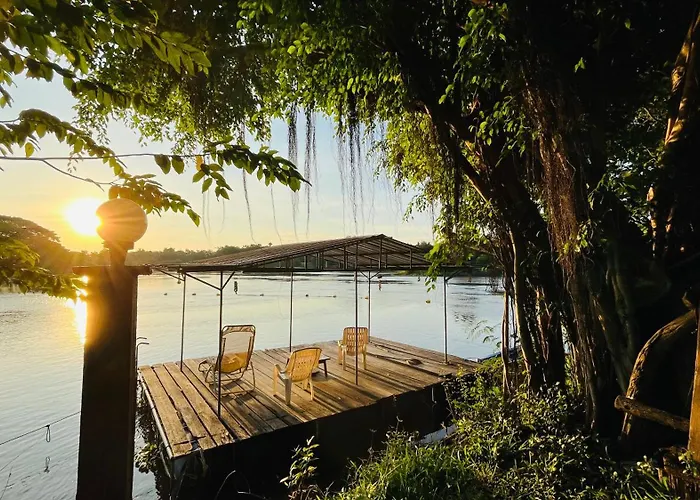 Moon River Resort Phimai