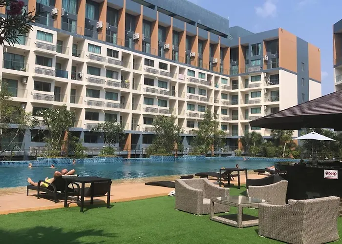 Latina Beach Resort Jomtien 2