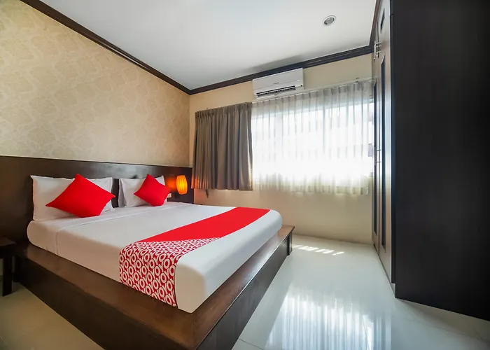 Oyo 232 Patong City Hometel