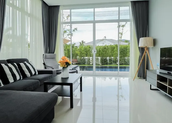 Chaum Haus Pool Villas
