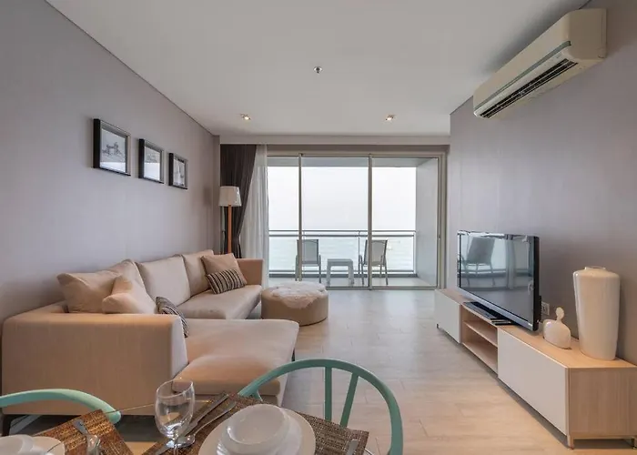 Veranda Pattaya/3Br Seaview/32Fl