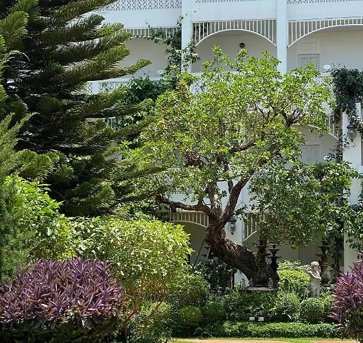 Koranaree Courtyard Boutique Hotel