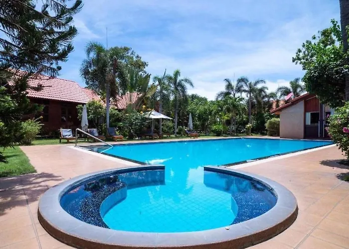 Bangsaray Village Resort