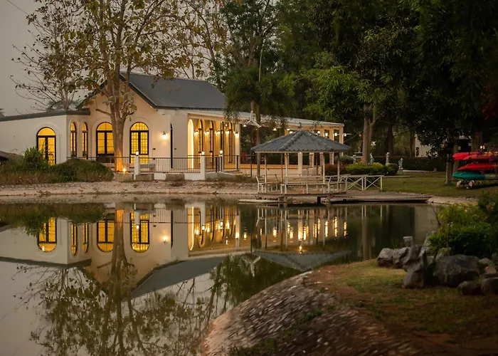 Diamond Hill Resort