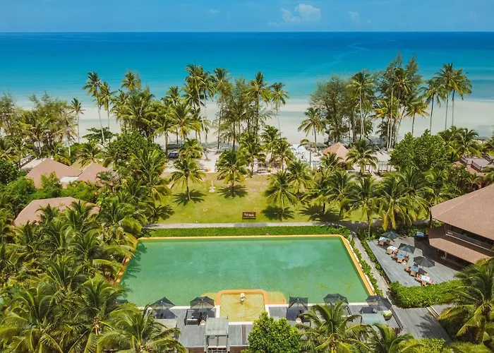 High Season Pool Villa & Spa