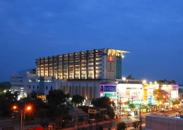 Sunee Grand Hotel And Convention Center