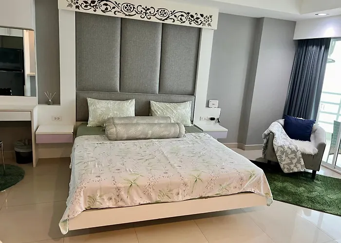 View Talay 7 Seaview Apartments