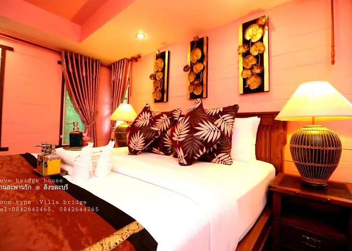 Love Bridge House บ้านสะพานรัก