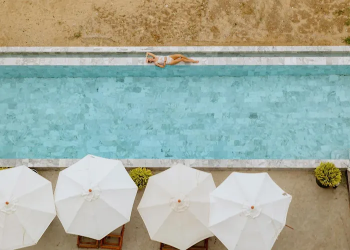 Elite Atoll Beachfront Hotel