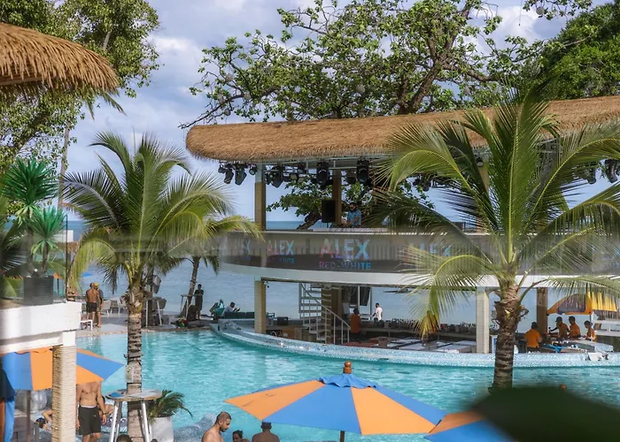 Arkbar Beach Club
