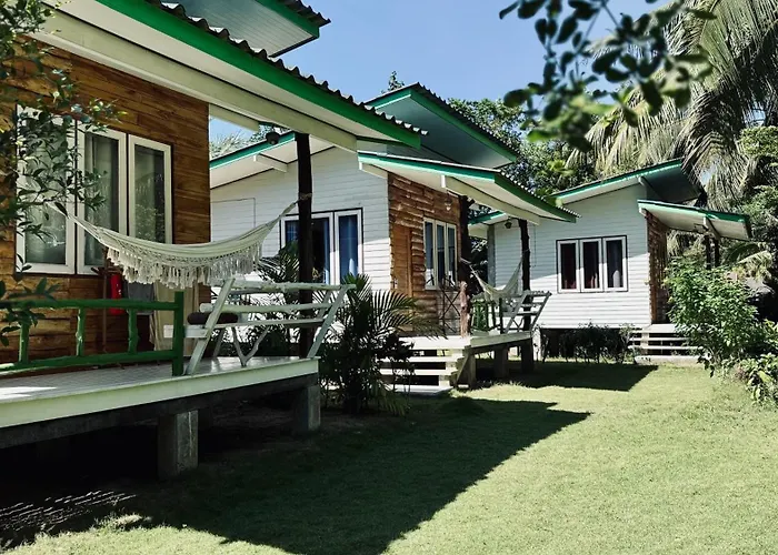 Suan Maprao Ko Kut Resort