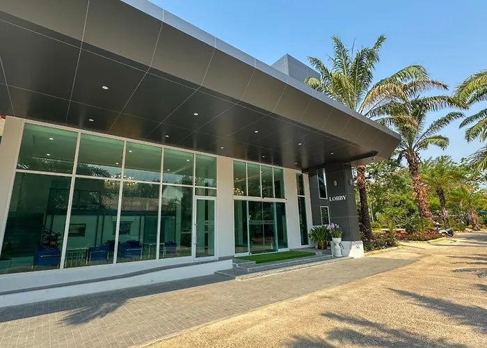 Baan Suan Khun Ta And Golf Resort