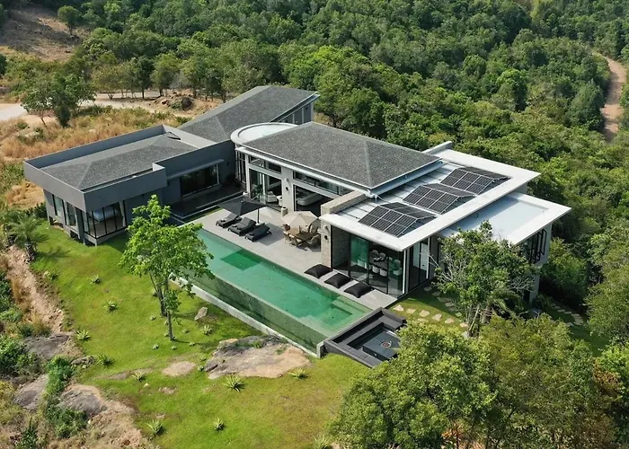 Villa Raphy - Palatial & Luxurious Retreat