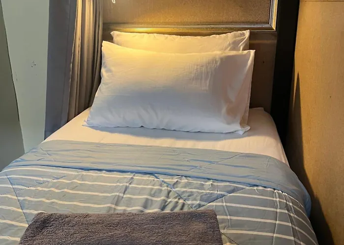 2Street Hostel (Adults Only)