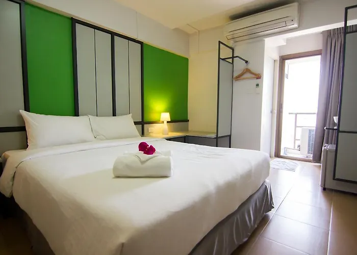 Regent Ngamwongwan Hotel