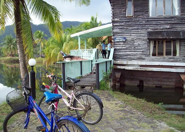 Aunchaleena Beach Front Resort, Koh Chang