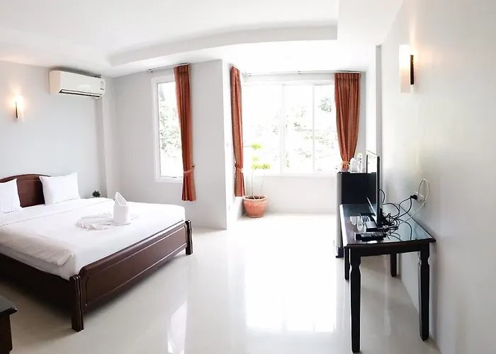 J.Holiday Inn Krabi
