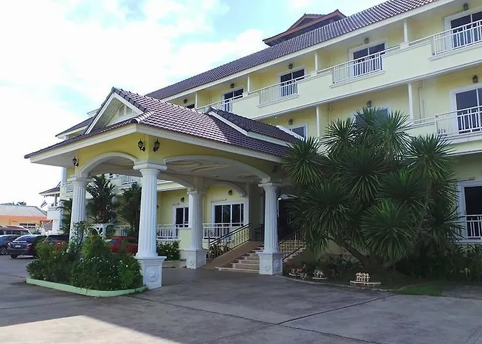 Monrawee Pavilion Resort